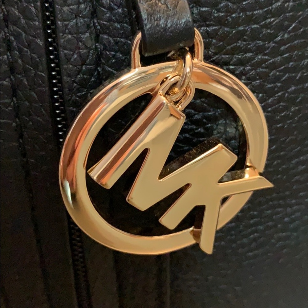 Michael Kors Large Leather Satchel - Picture 4 of 9